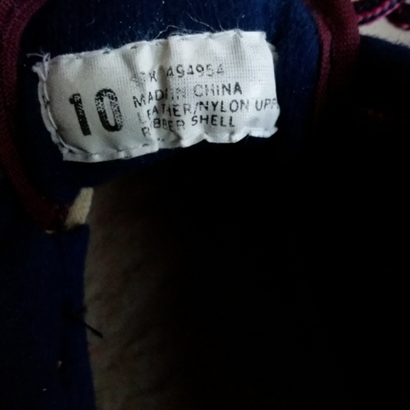 Trail's End | Colorblock Leather Waterproof Shoe - Picture 3 of 7